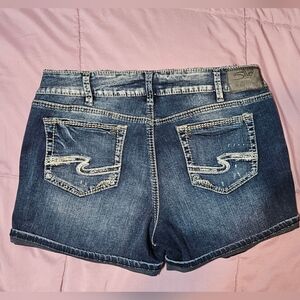 Silver "Elyse" shorts W31/L4